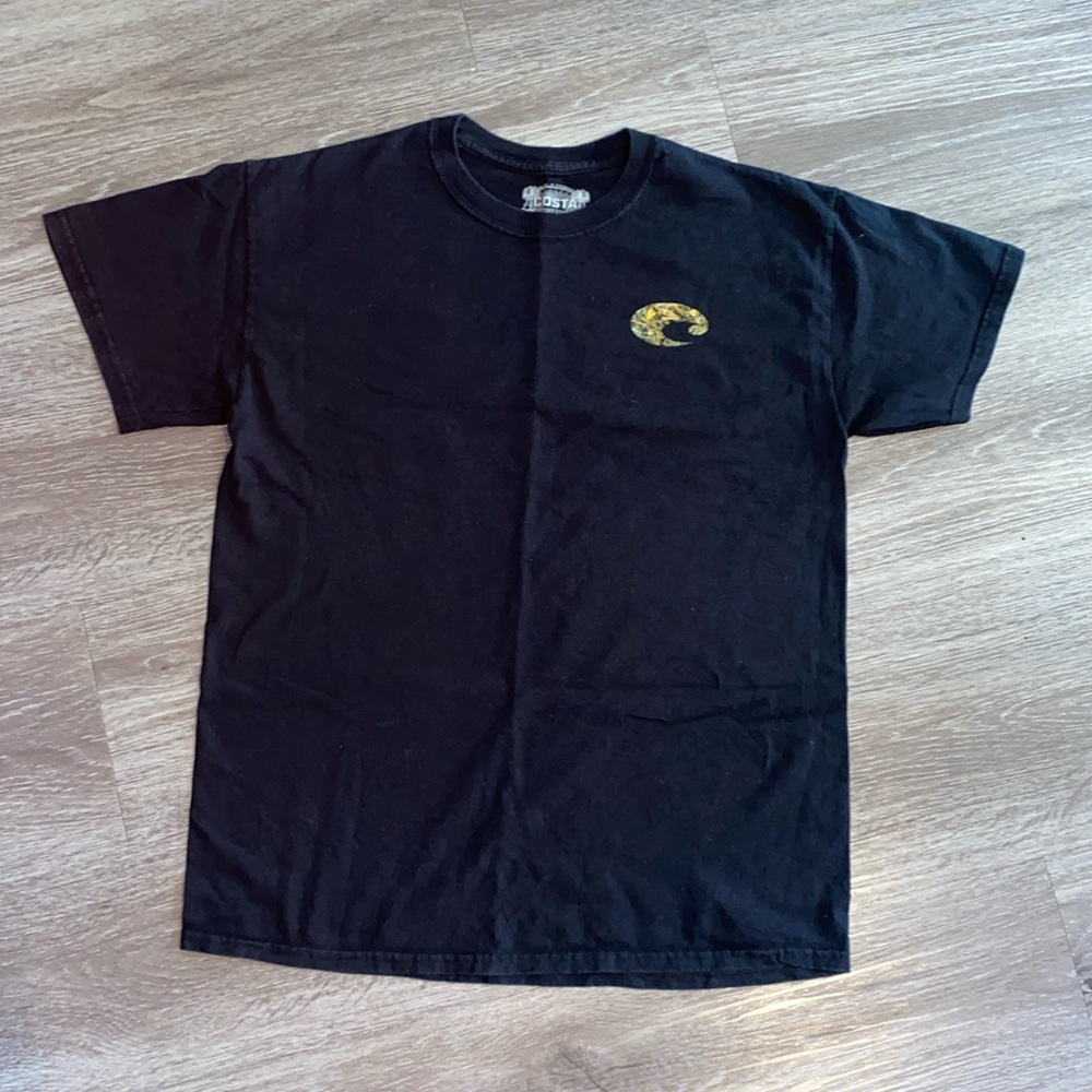 Costa black shirt with camo size Medium 🧡
